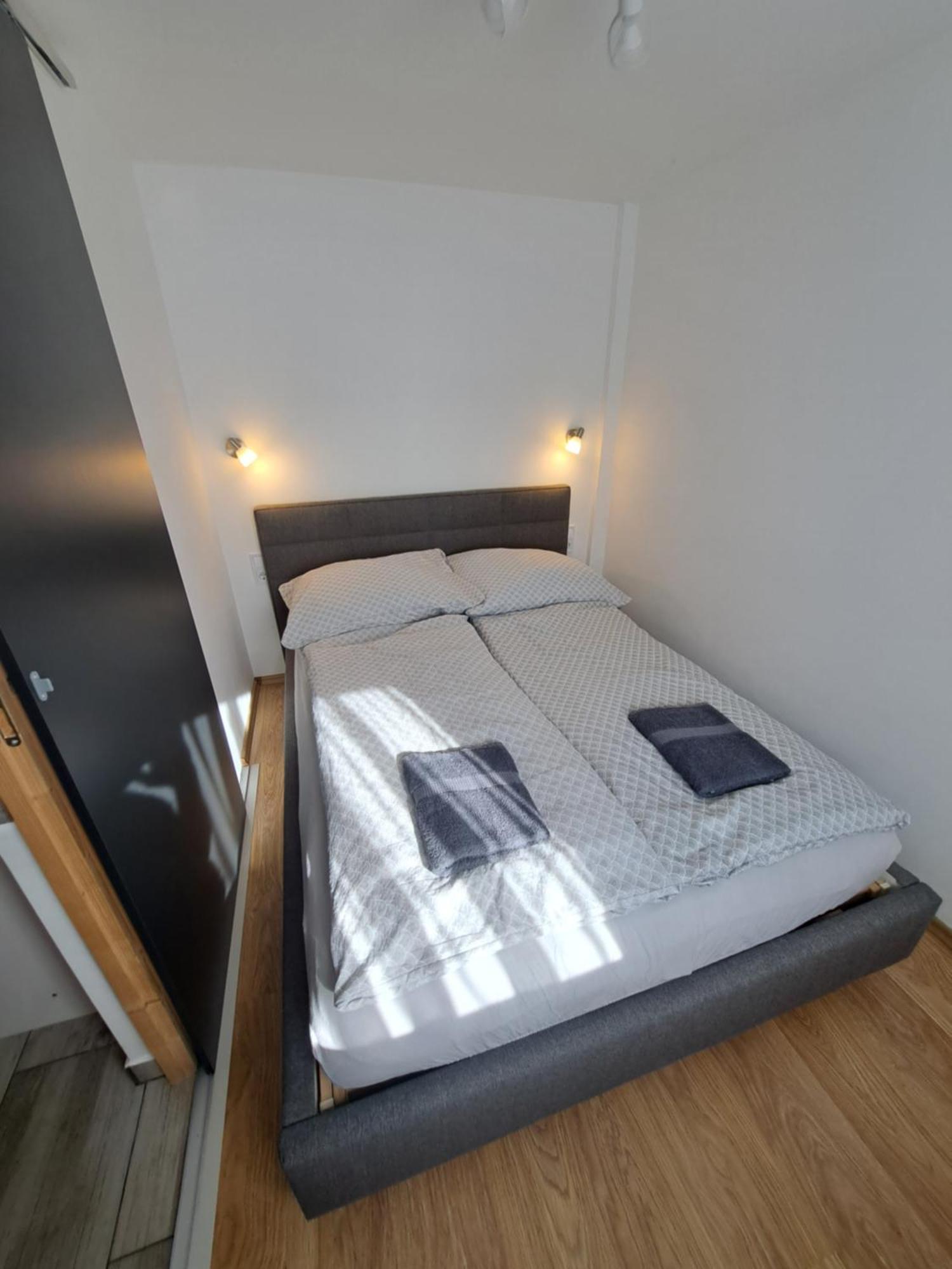 Fonyód Vivien Apartman מראה חיצוני תמונה